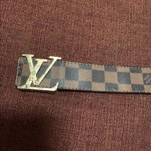 Gucci brown damier belt with logo buckle